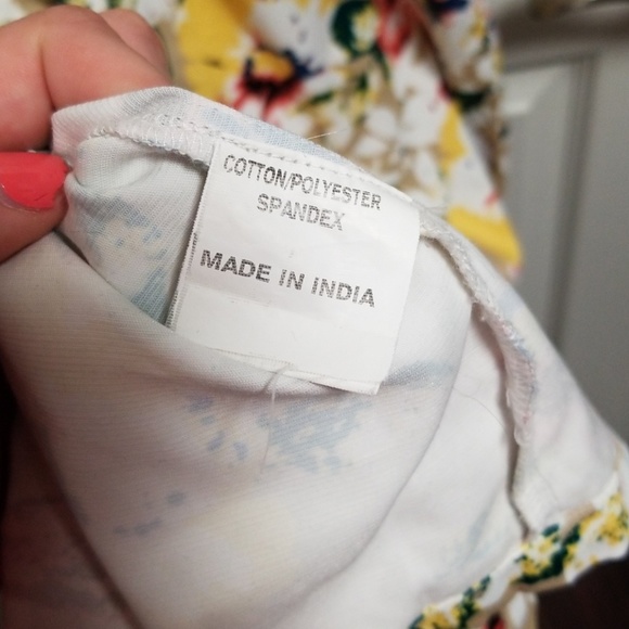 Tan Floral Eshakti Lined Dress with Pockets! - Picture 4 of 8